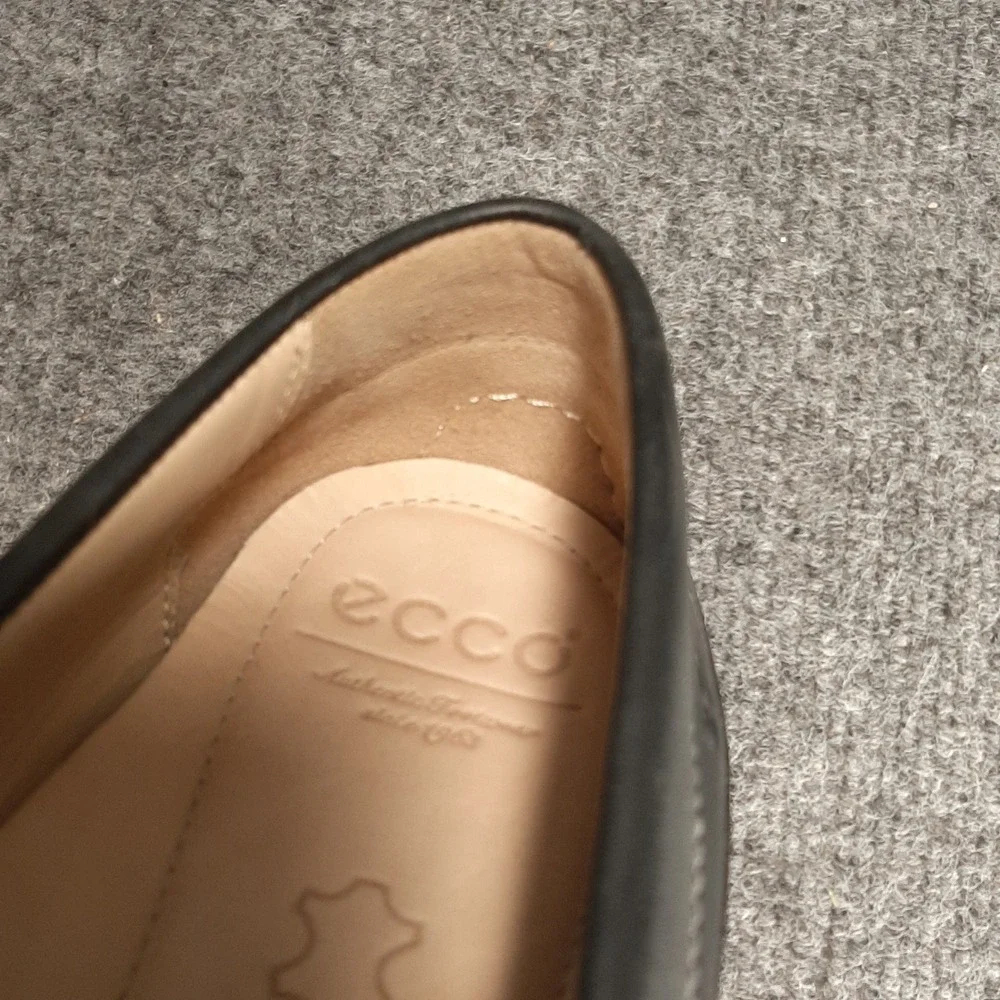 Ecco loafers black